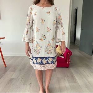 ❤️ As U Wish White 3/4 Length Sleeve A-Line Shift Dress